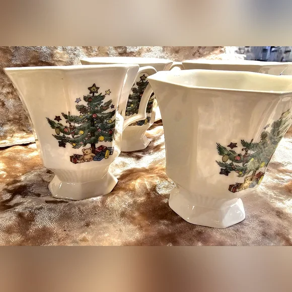 Nikko Christmastime Mugs Cups Set of 4 Vintage - Picture 9 of 11